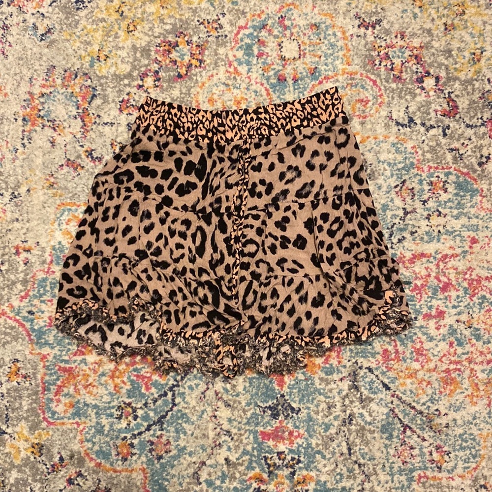 Leopard skirt, size Small